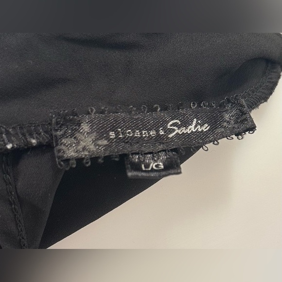 Alone and Sadie women’s thin blouse with embroidered patch. Size large - Picture 5 of 5